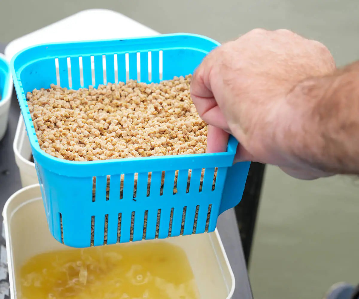 Cresta Bait Tub 1600 ml – Closed Lid + Drain Köderbox KM-Shop Allround, Boxen, Cresta, diverses, Km-Tackle, kmtackle, neu, Neuheiten, zubehör 
